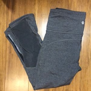 🍋 Gray LULULEMON 21” Crop